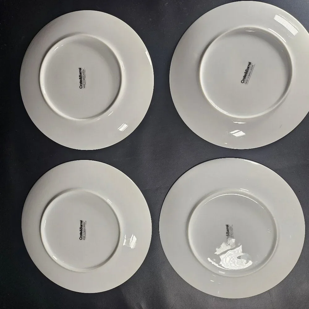 Crate And Barrel. 4 Reindeer Appetizer, Salad, Dessert Plates. 7.5